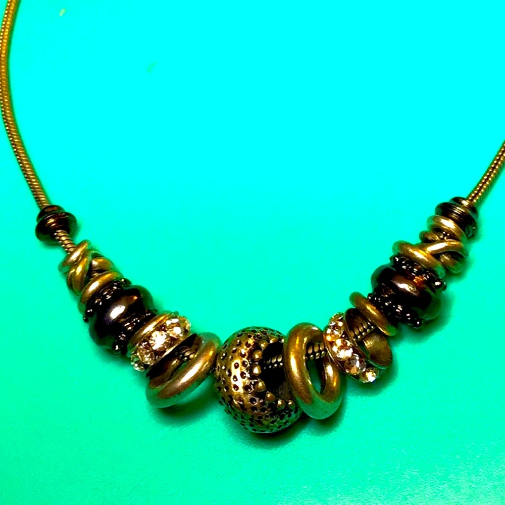 Chico’s charm necklace with extender, EUC